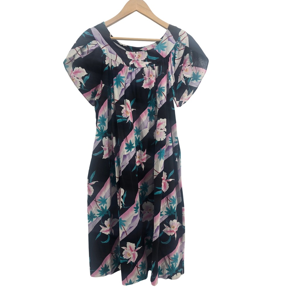 Hilo Hattie Muumuu Dress Womens M Vintage Floral Palm Tree Black EUC
